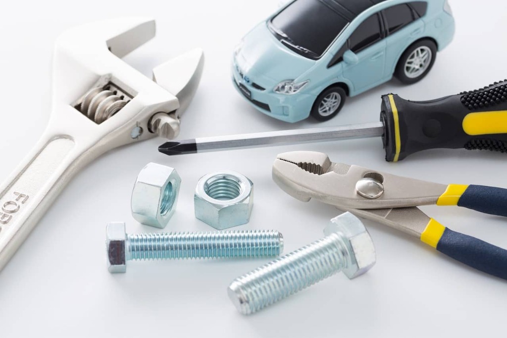 なにかと便利な出張車検に対応！